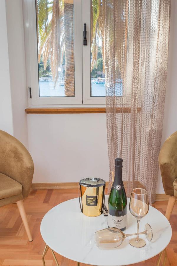 Deluxe Dreamy Room In The Center Of Hvar With Sea View Đảo Hvar Ngoại thất bức ảnh